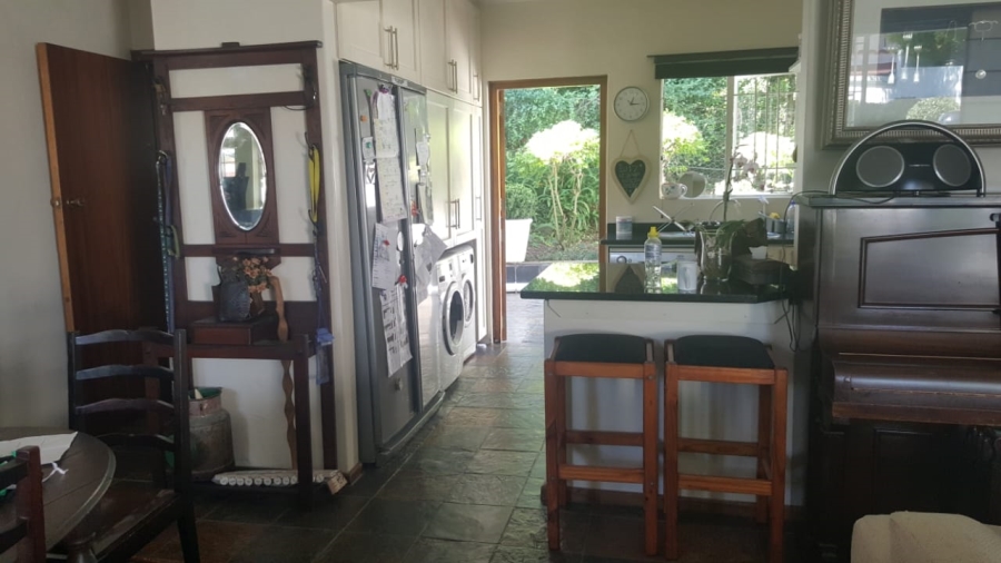 To Let 2 Bedroom Property for Rent in Beacon Bay Eastern Cape